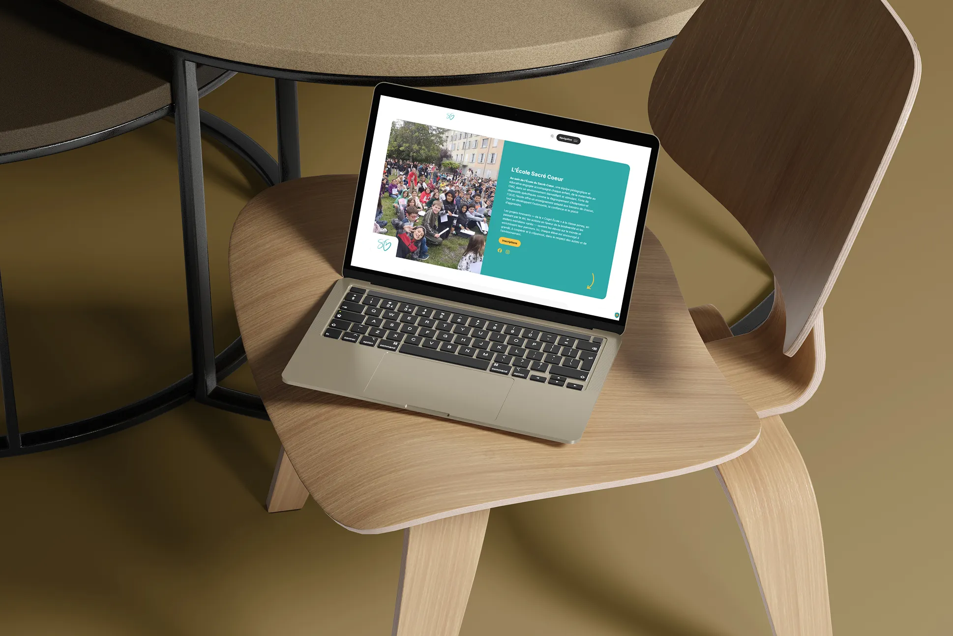 Le site du Sacré Cœur de Digne affiché sur un ordinateur portable, sur la page de présentation de l'école